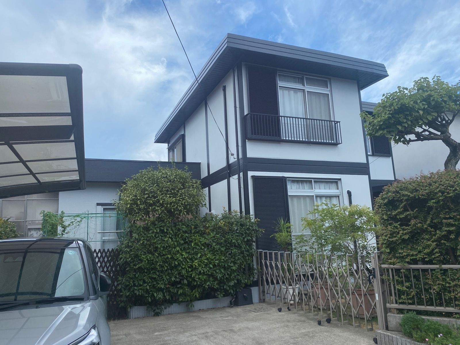 大分市星和台のセキスイハイム住宅｜外壁・折板屋根塗装とパラペット補修工事の施工後